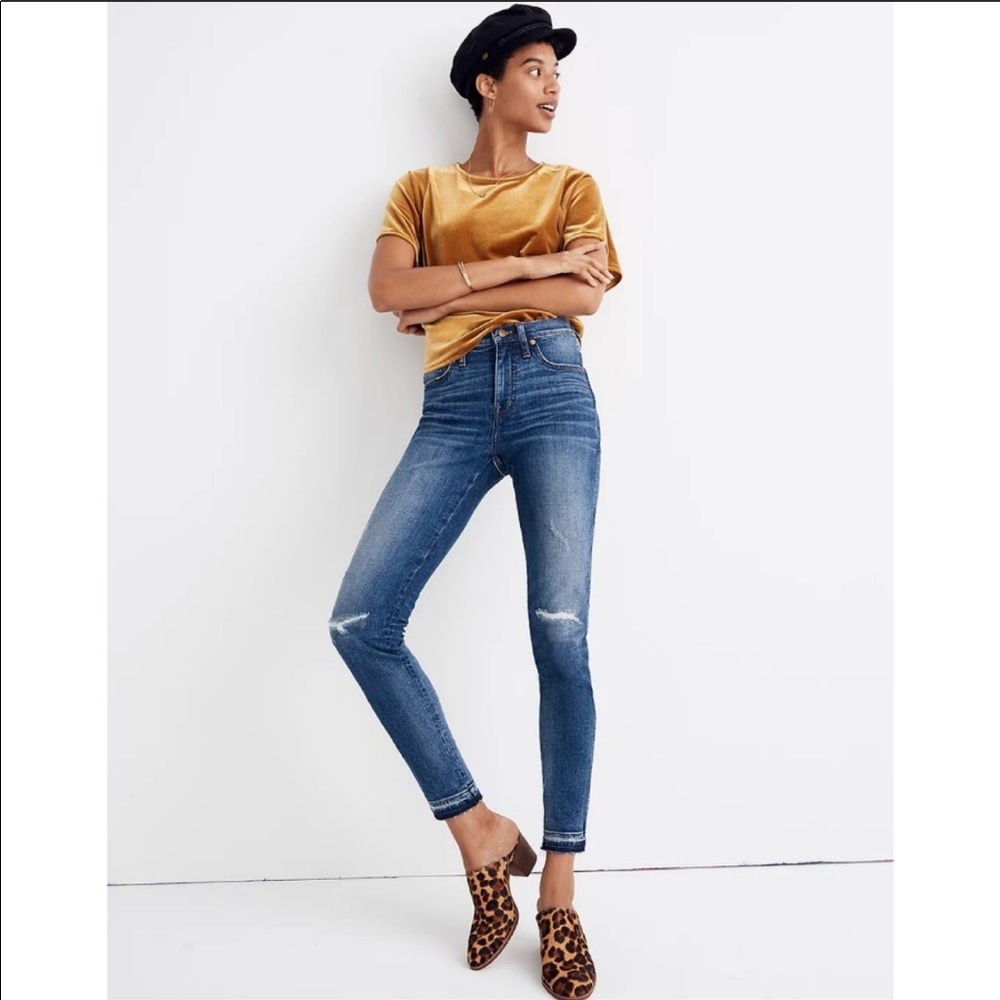 Madewell 27P, 9”rise, raw edge distress jeans.